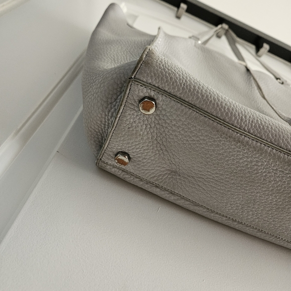 Rebecca Minkoff Light Grey Leather Tote Bag - Picture 2 of 8